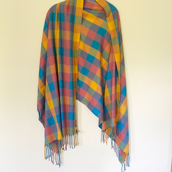 Multicolor Plaid Scarf - Picture 3 of 4